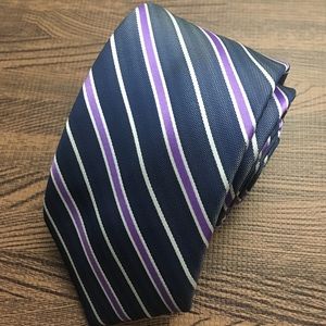 ⭐️Men’s Wembley Silver & Purple Striped Tie